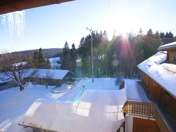 Winterlicher Ausblick von Zimmer 6